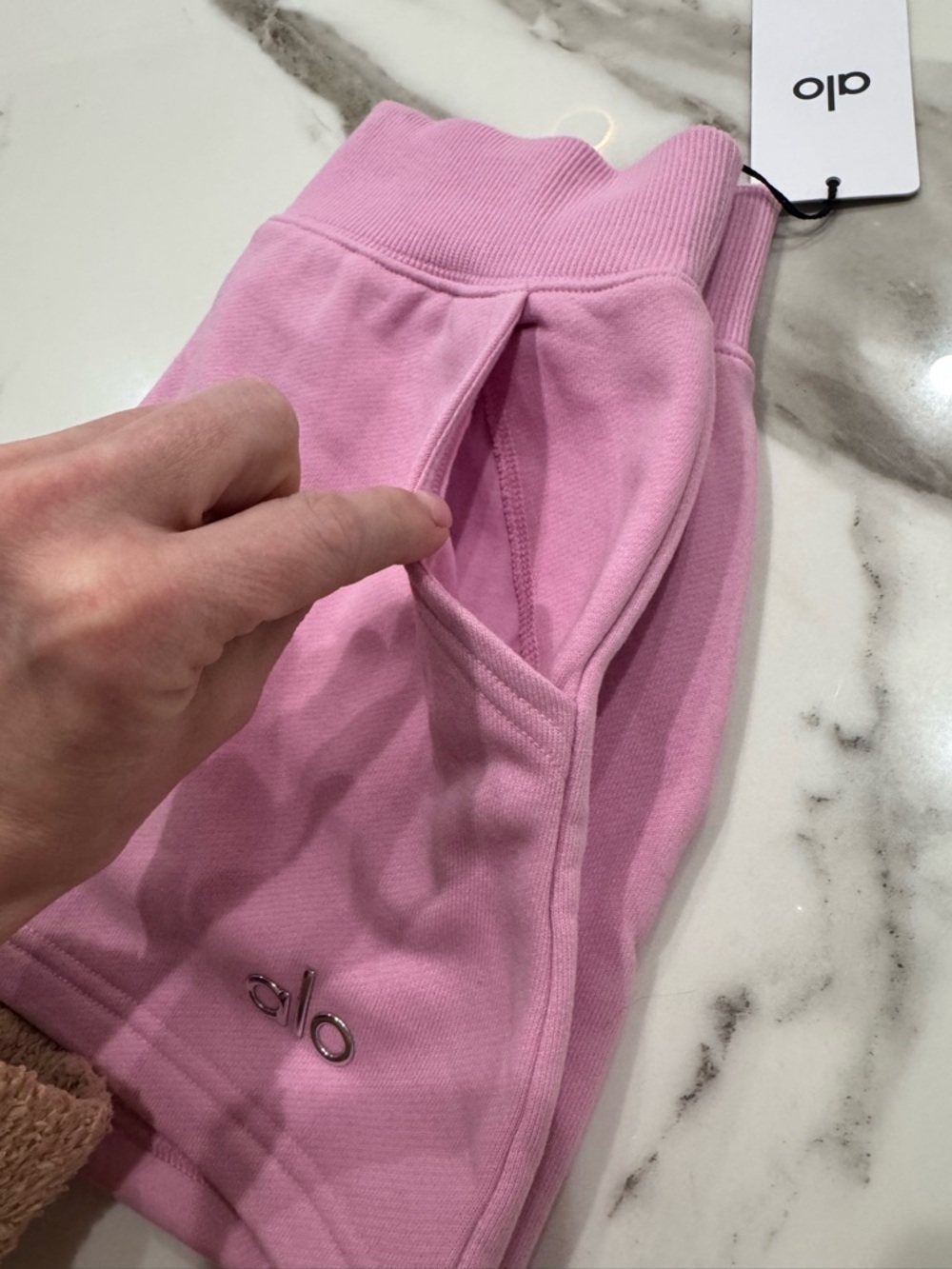 Alo Accolade Skirt Candy Heart Pink XS NWT - Picture 7 of 12